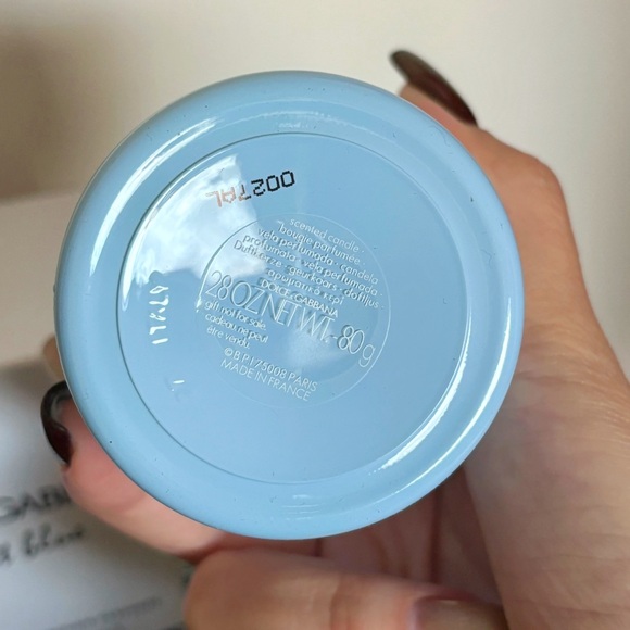 Dolce and Gabbana Light blue candle - Picture 2 of 3